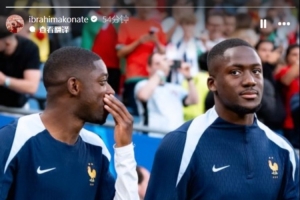 登贝莱获得金球奖！科纳特社媒晒合照：祝贺你，我的兄弟🌕😍