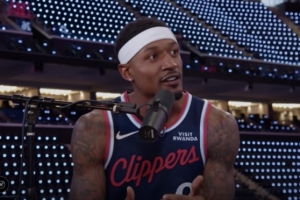 比尔：看到家中收藏的路威快船球衣 那一瞬间让我认真考虑了快船