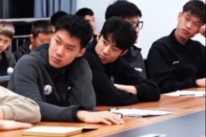 青岛国信海天篮球少年成长记：健康小课堂开课啦！👏👏