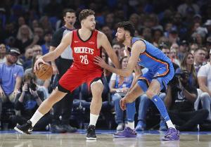 三分&关键球都我来！申京生涯新高5记三分砍39分11板7助正负值+9