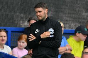 若布莱顿今晚取胜，将成为首支英超客战曼联4连胜球队